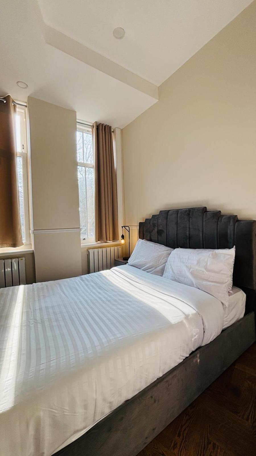 Hyde Park 3 Bedroom Flat Appartamento *