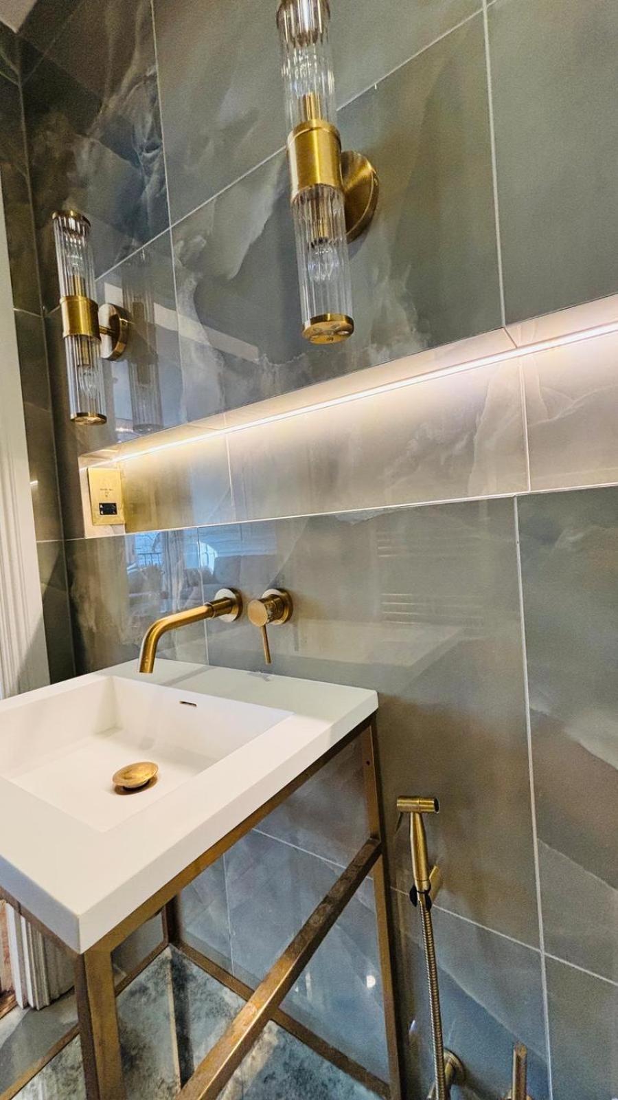 Hyde Park 3 Bedroom Flat Appartamento
