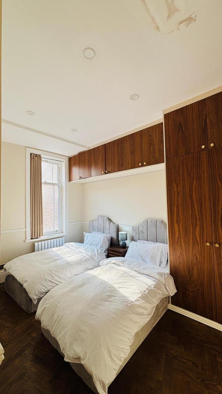 Appartamento Hyde Park 3 Bedroom Flat Londra